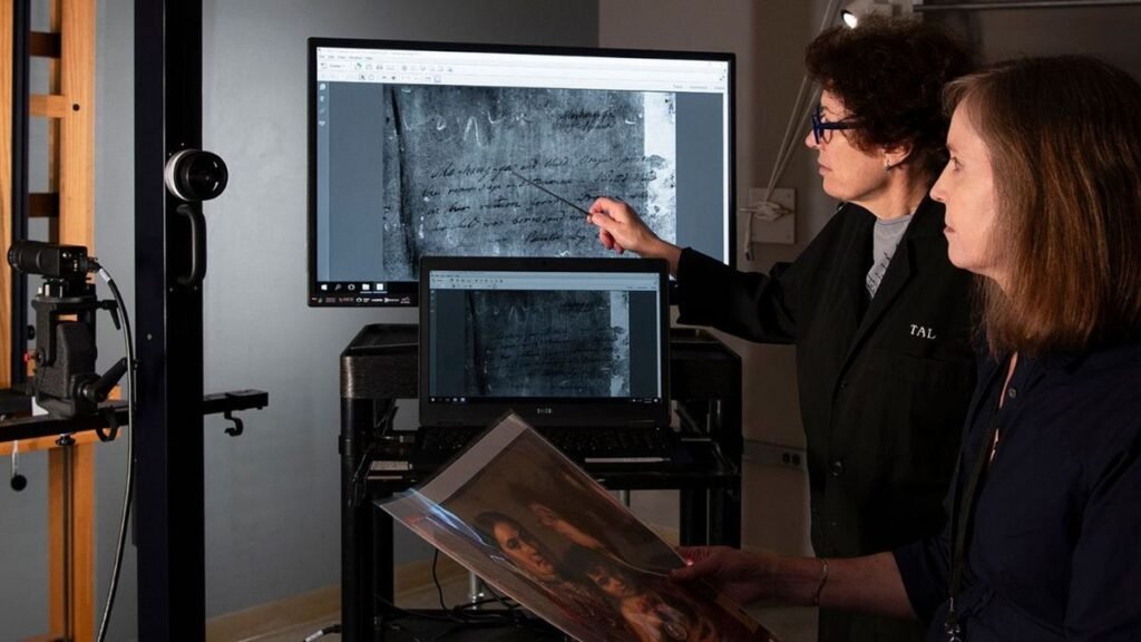 7 things seasoned antiques shoppers always look for when buying secondhand