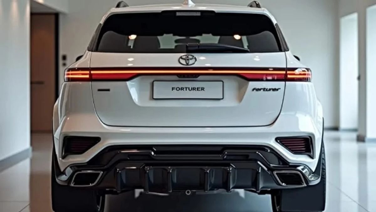 2026 Toyota Fortuner First Look: Premium SUV With Powerful Engine, Bold Design, Smart Features and Luxury Interior