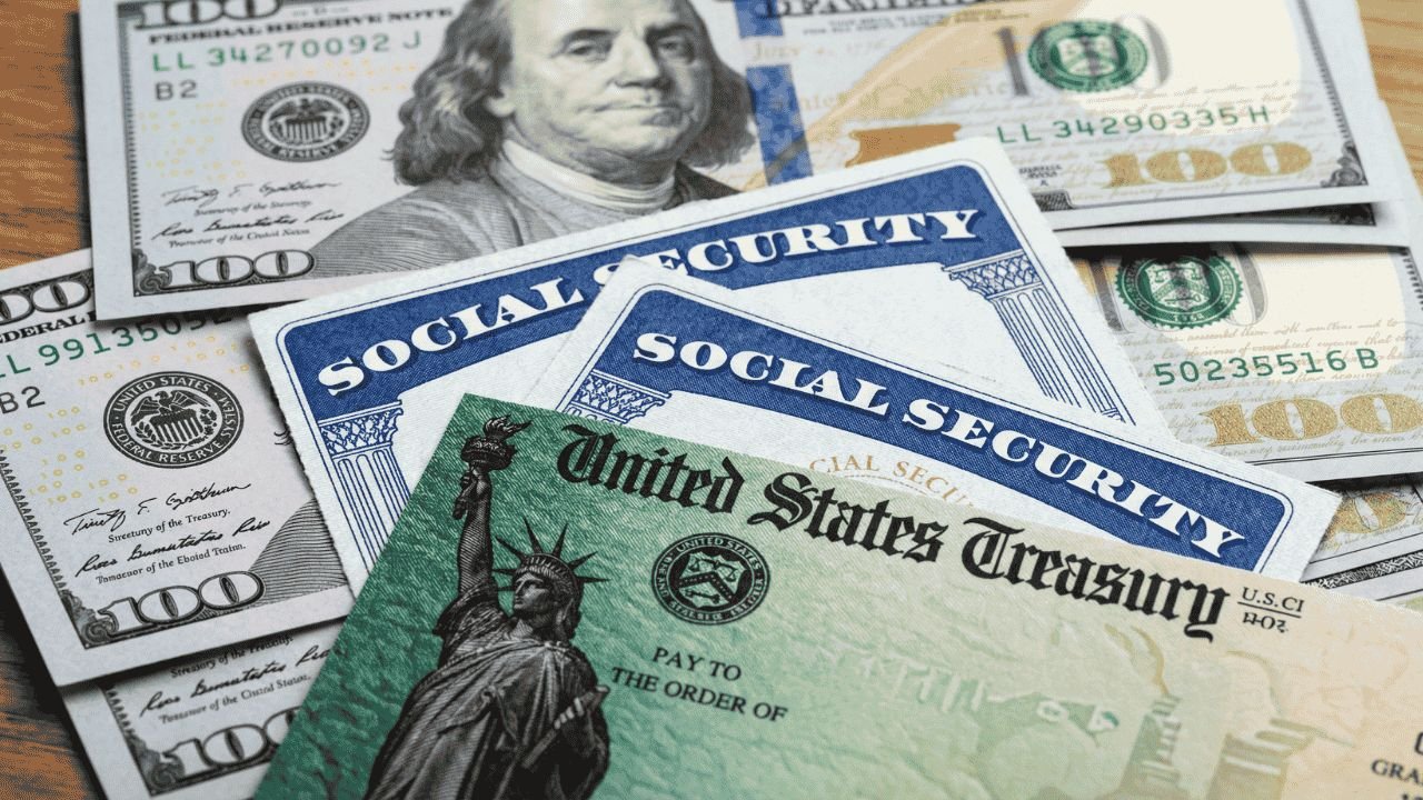 $5,181 Social Security Payments Hit Bank Accounts This Week — Are You ...